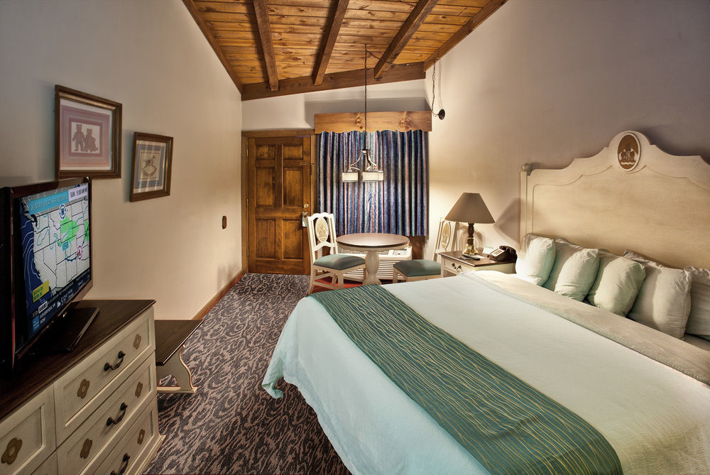Helendorf River Inn, Suites & Conference Center エクステリア 写真