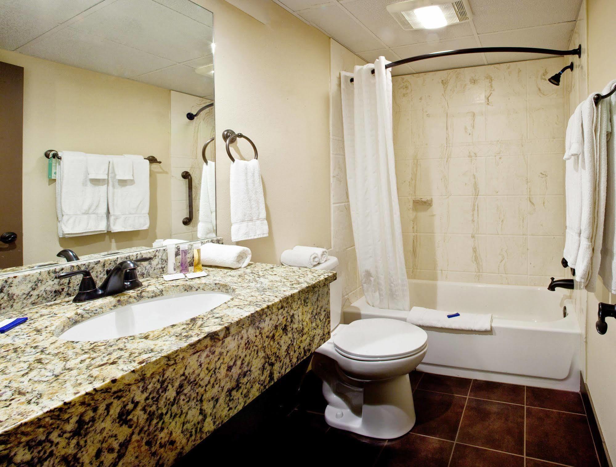 Helendorf River Inn, Suites & Conference Center エクステリア 写真