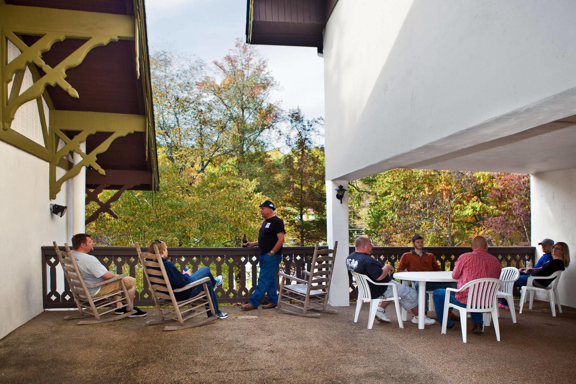 Helendorf River Inn, Suites & Conference Center エクステリア 写真